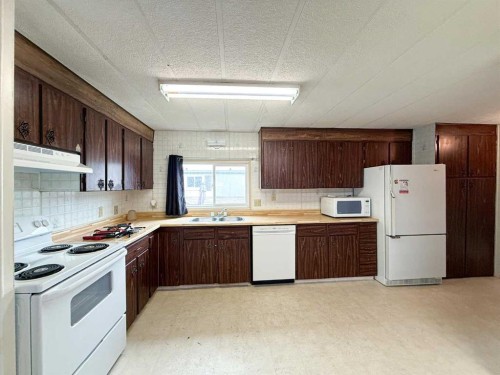 71-5800 46 Street, Olds, AB 