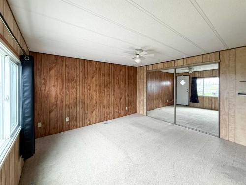 71-5800 46 Street, Olds, AB 
