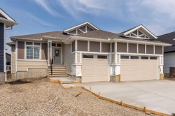 206 Monterey Bay SEHigh River, AB T1V 0J7
