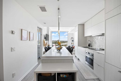 808-615 6 Avenue Se, Calgary, AB - Indoor Photo Showing Kitchen With Upgraded Kitchen