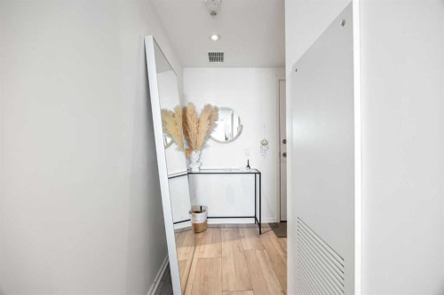808-615 6 Avenue Se, Calgary, AB - Indoor Photo Showing Other Room
