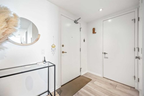 808-615 6 Avenue Se, Calgary, AB - Indoor Photo Showing Other Room