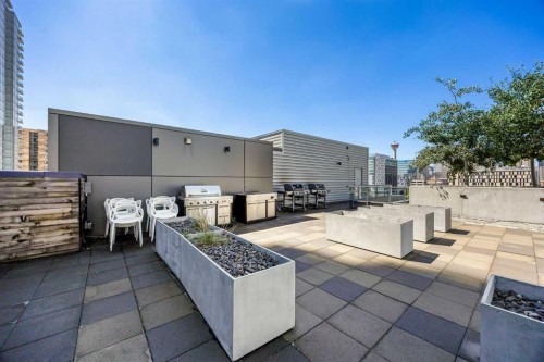 808-615 6 Avenue Se, Calgary, AB - Outdoor
