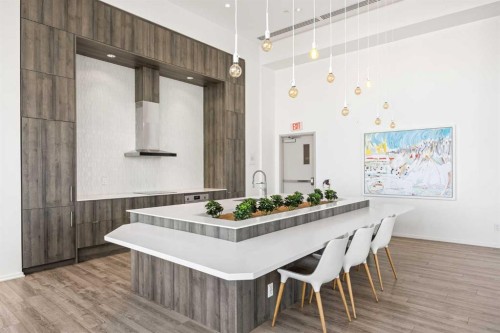 808-615 6 Avenue Se, Calgary, AB - Indoor Photo Showing Dining Room