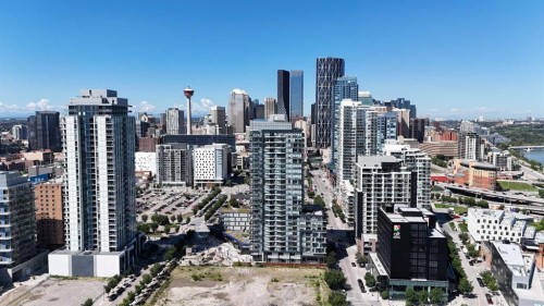 808-615 6 Avenue Se, Calgary, AB - Outdoor