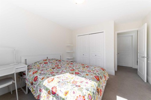 1024 Wentworth Rise Sw, Calgary, AB - Indoor Photo Showing Bedroom