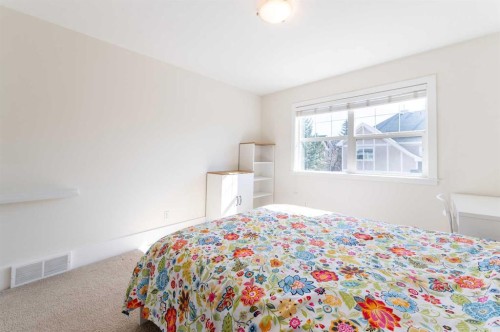 1024 Wentworth Rise Sw, Calgary, AB - Indoor Photo Showing Bedroom