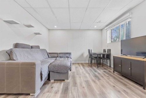 84 Falconridge Place Ne, Calgary, AB - Indoor