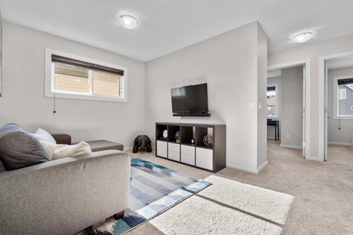 567 Evansborough Way Nw, Calgary, AB - Indoor