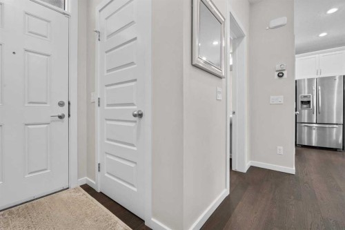 567 Evansborough Way Nw, Calgary, AB - Indoor Photo Showing Other Room