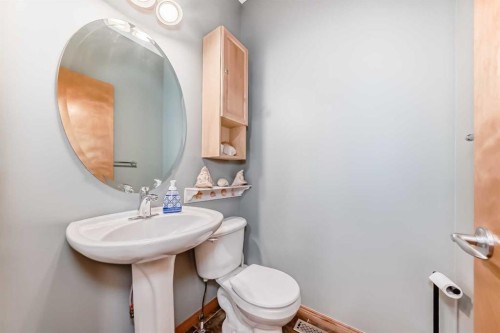 147 Oakmere Green, Chestermere, AB 