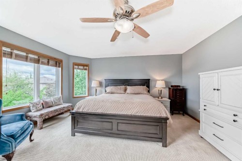 147 Oakmere Green, Chestermere, AB 