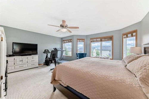 147 Oakmere Green, Chestermere, AB 