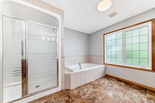 147 Oakmere Green, Chestermere, AB 