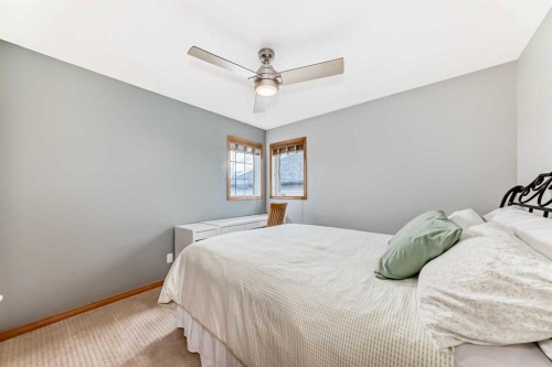 147 Oakmere Green, Chestermere, AB 