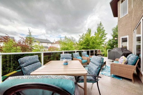 147 Oakmere Green, Chestermere, AB 