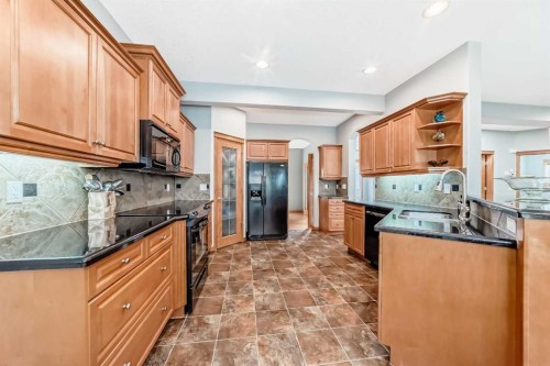 147 Oakmere Green, Chestermere, AB 