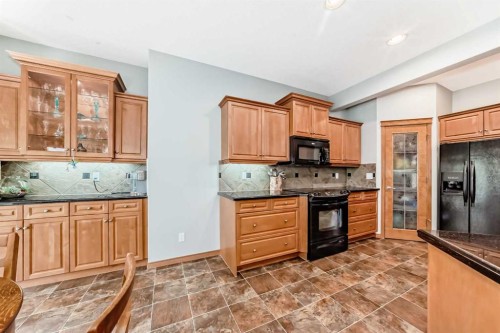 147 Oakmere Green, Chestermere, AB 