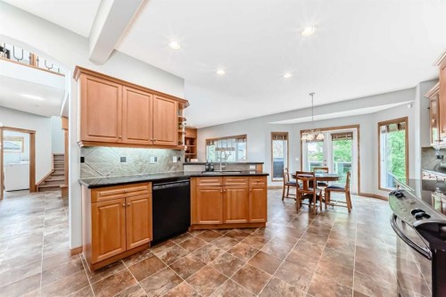 147 Oakmere Green, Chestermere, AB 