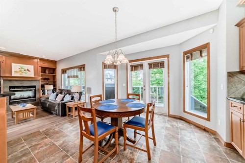 147 Oakmere Green, Chestermere, AB 