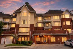314-2314 Sienna Park Green SW Calgary, AB T3H 3N7
