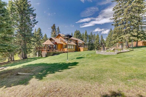 36 Cummer Place, Bragg Creek, AB - Outdoor