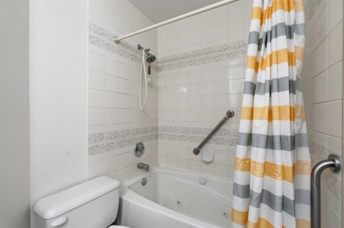 29 Edenwold Green Nw, Calgary, AB - Indoor Photo Showing Bathroom