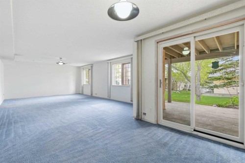 29 Edenwold Green Nw, Calgary, AB - Indoor Photo Showing Other Room