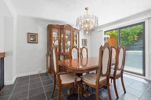 5807 Coach Hill Road Sw, Calgary, AB - Indoor Photo Showing Dining Room