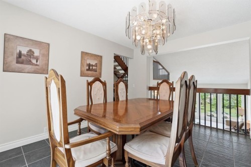 5807 Coach Hill Road Sw, Calgary, AB - Indoor Photo Showing Dining Room