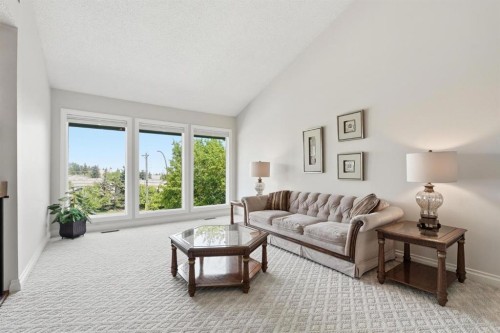 5807 Coach Hill Road Sw, Calgary, AB - Indoor Photo Showing Living Room