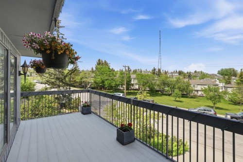 5807 Coach Hill Road Sw, Calgary, AB - Outdoor