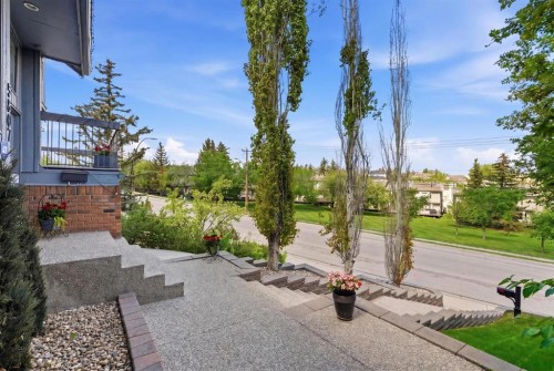 5807 Coach Hill Road Sw, Calgary, AB - Outdoor