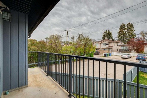 10-123 13 Avenue Ne, Calgary, AB - Outdoor With Balcony With Exterior