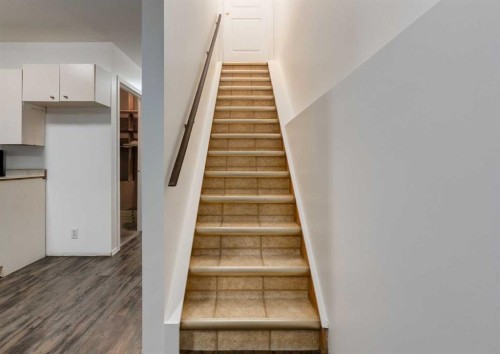 1135 37 Street Se, Calgary, AB - Indoor
