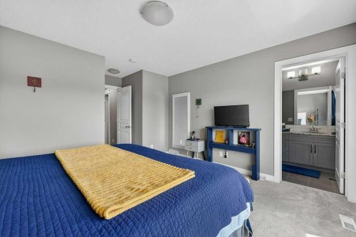 271 Fireside Drive, Cochrane, AB - Indoor Photo Showing Bedroom