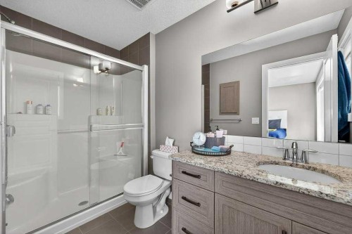 271 Fireside Drive, Cochrane, AB - Indoor Photo Showing Bathroom