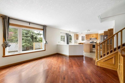 439 Douglas Woods Drive Se, Calgary, AB - Indoor