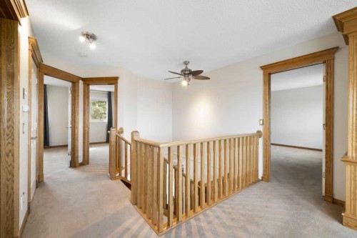 439 Douglas Woods Drive Se, Calgary, AB - Indoor Photo Showing Other Room