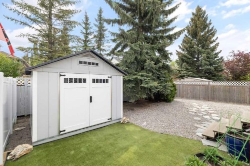439 Douglas Woods Drive Se, Calgary, AB - Outdoor