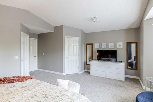 79 West Lakeview Passage, Chestermere, AB - Indoor Photo Showing Bedroom