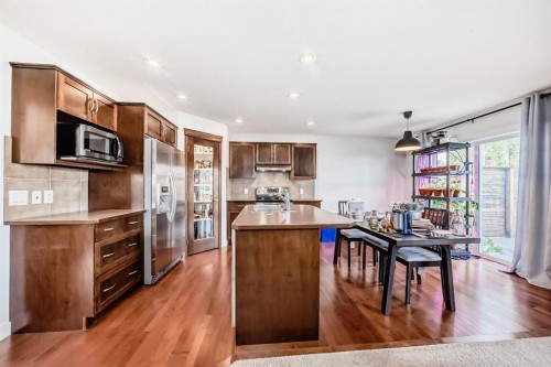 799 Tuscany Drive Nw, Calgary, AB - Indoor Photo Showing Kitchen