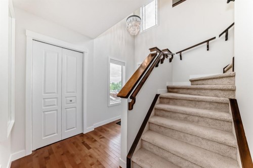 799 Tuscany Drive Nw, Calgary, AB - Indoor Photo Showing Other Room