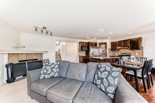799 Tuscany Drive Nw, Calgary, AB - Indoor Photo Showing Living Room