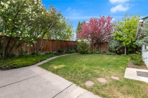 77 Hogarth Crescent Sw, Calgary, AB - Outdoor