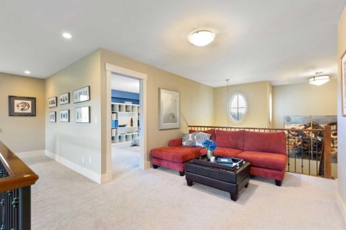7 Discovery Ridge Cove Sw, Calgary, AB - Indoor
