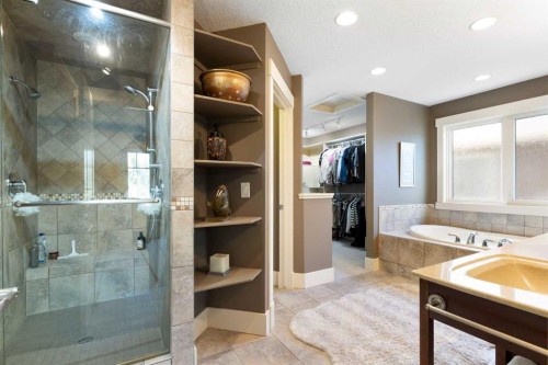 7 Discovery Ridge Cove Sw, Calgary, AB - Indoor Photo Showing Bathroom