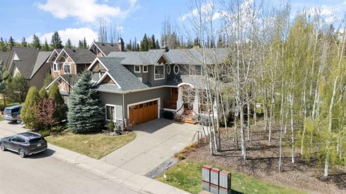 7 Discovery Ridge Cove Sw, Calgary, AB - Outdoor