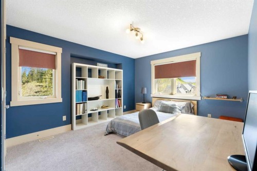 7 Discovery Ridge Cove Sw, Calgary, AB - Indoor