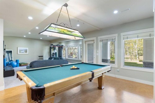 7 Discovery Ridge Cove Sw, Calgary, AB - Indoor Photo Showing Other Room
